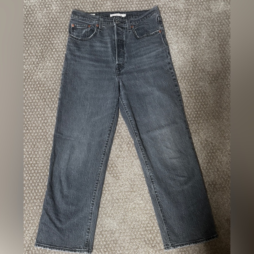 Levi's Ribcage Straight Ankle Women's Jeans in Black